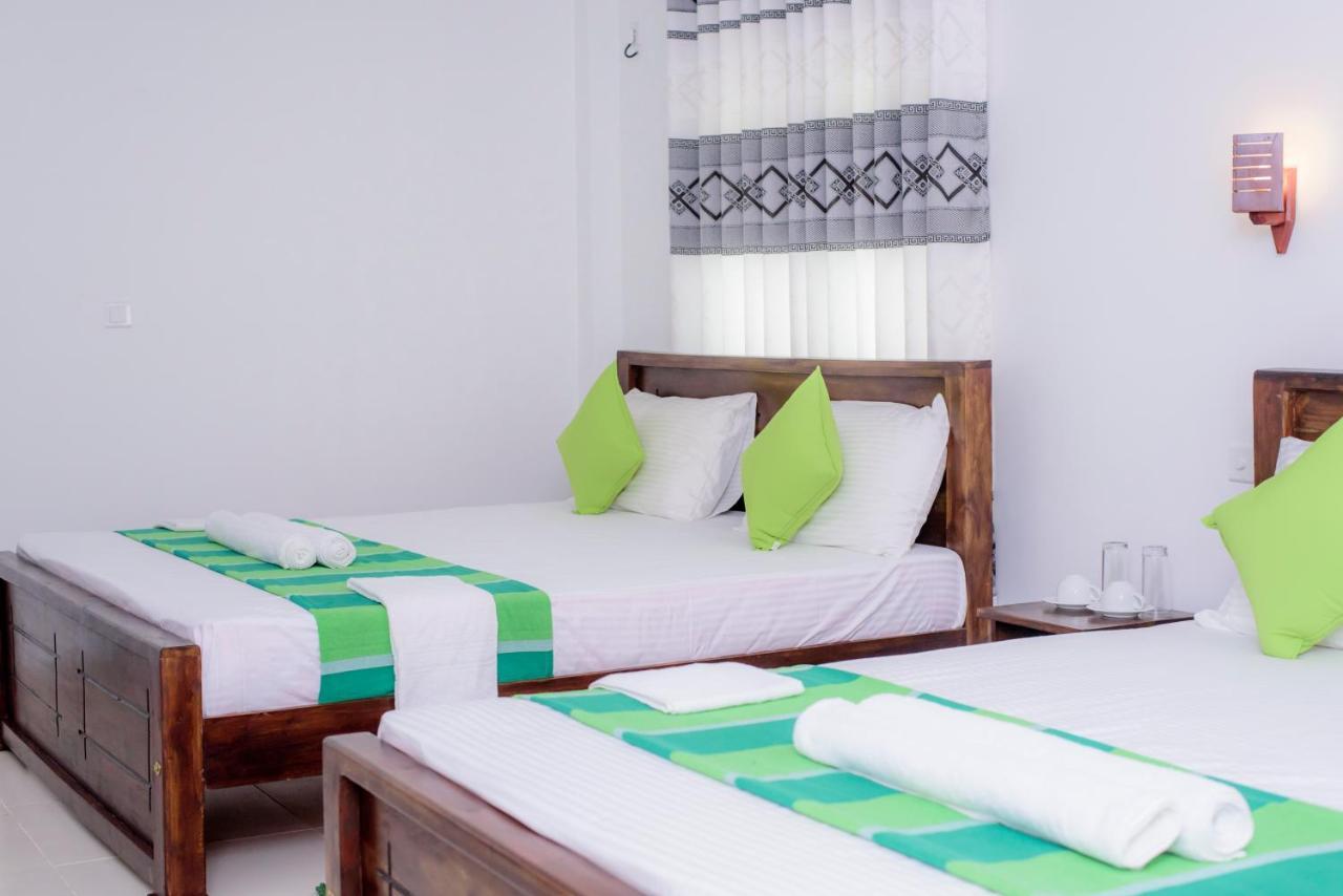 Scenery River Star Hotel 希克杜沃 外观 照片